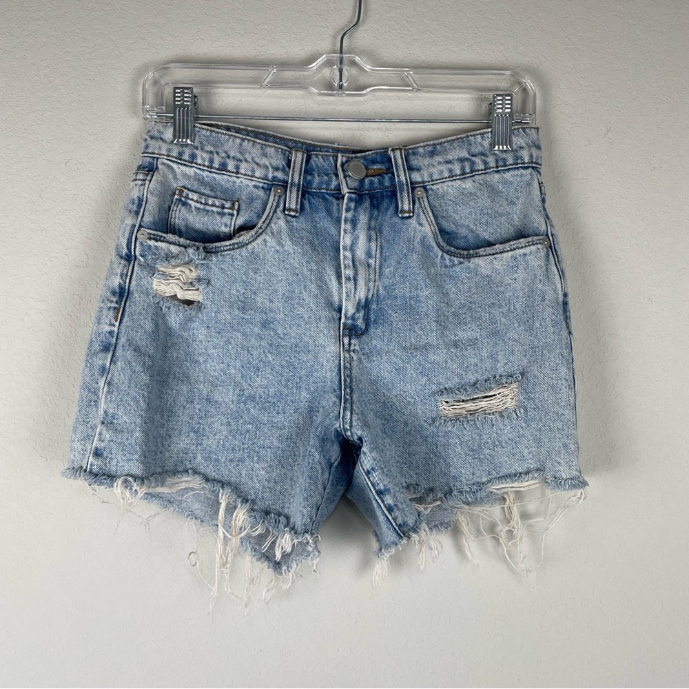 Blank NYC Light Wash Distressed Jean Shorts Size 27